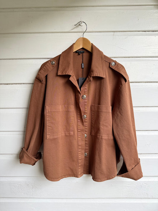 S A L E Kort Jack Camel/Bruin