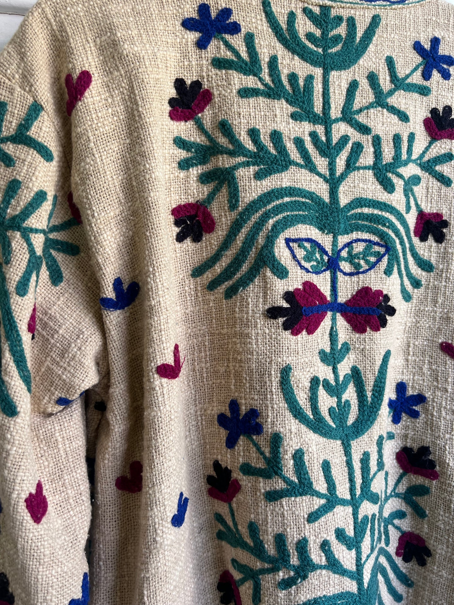 Geborduurde jas/vest
