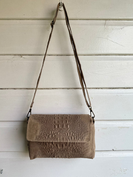Suède tas ‘croco’ grijs/taupe