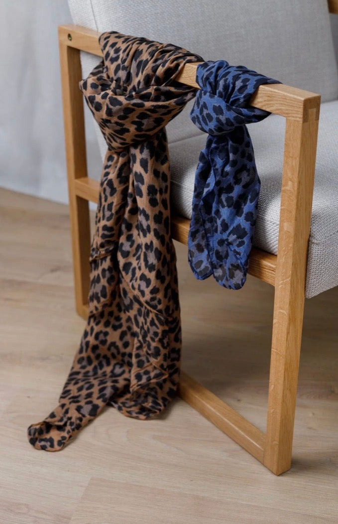 Bruine leopard shawl katoen/zijde