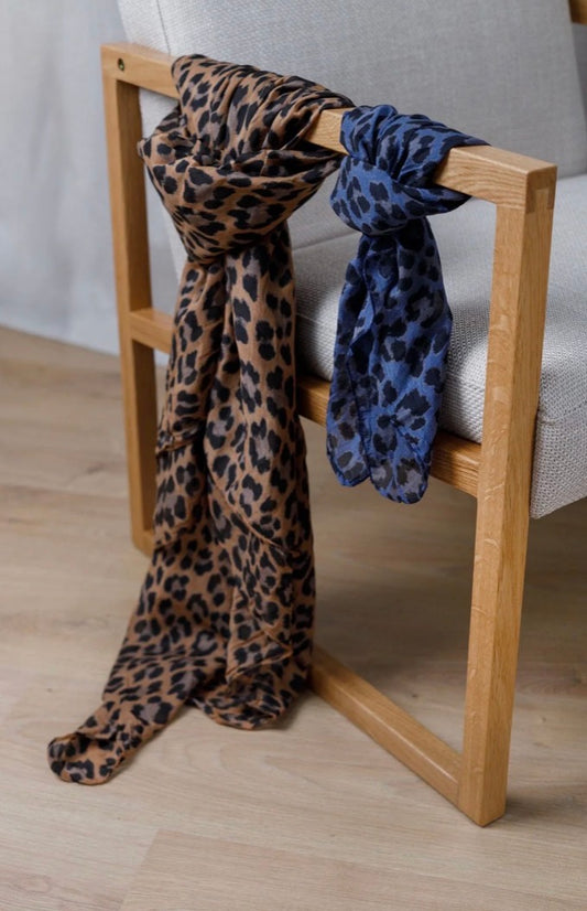 Bruine leopard shawl katoen/zijde