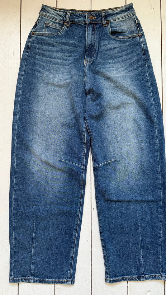 Jeans ballon model