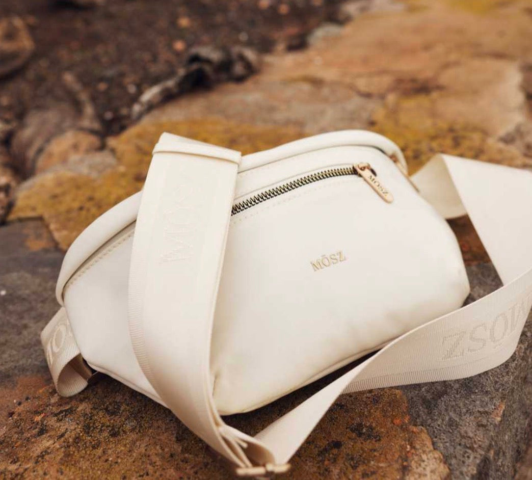 Crème MOSZ nylon crossbody tas